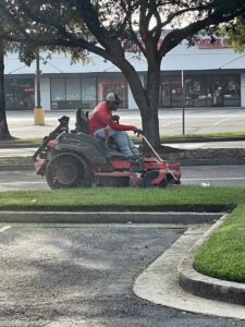 lawn care in lafayette la